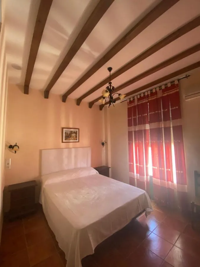 Hotel Meson Fuente Del Pino Olvera 2*,